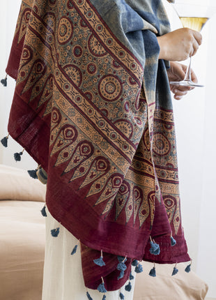 Prague Shawl In Aquarium Blue