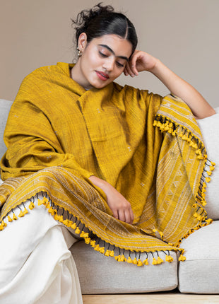 Pradines Shawl In Golden Yellow