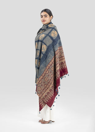 Prague Shawl In Aquarium Blue