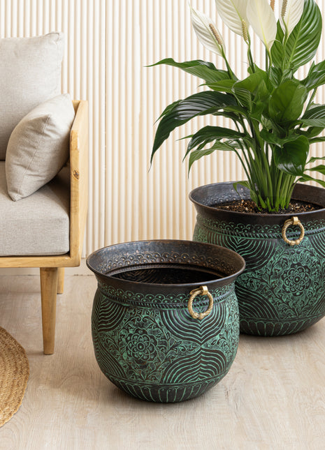 Grasmere (Medium) Engraved Brass Planter