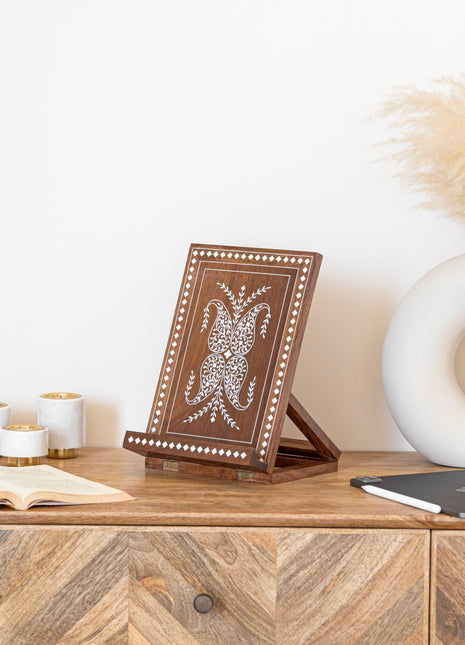 Polperro (iPad / Tablet / Bible / Cook Book) Stand