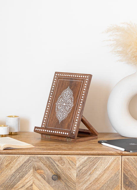 Cartmel (iPad / Tablet / Bible / Cook Book) Stand