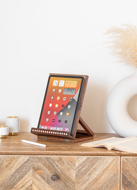 Hambleden (iPad / Tablet / Bible / Cook Book) Stand